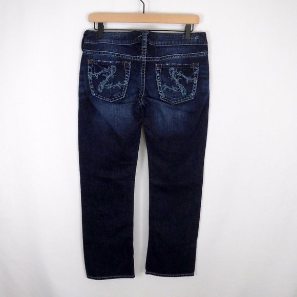 Silver Jeans Santorini Distressed Blue Fade Capri - Picture 3 of 11